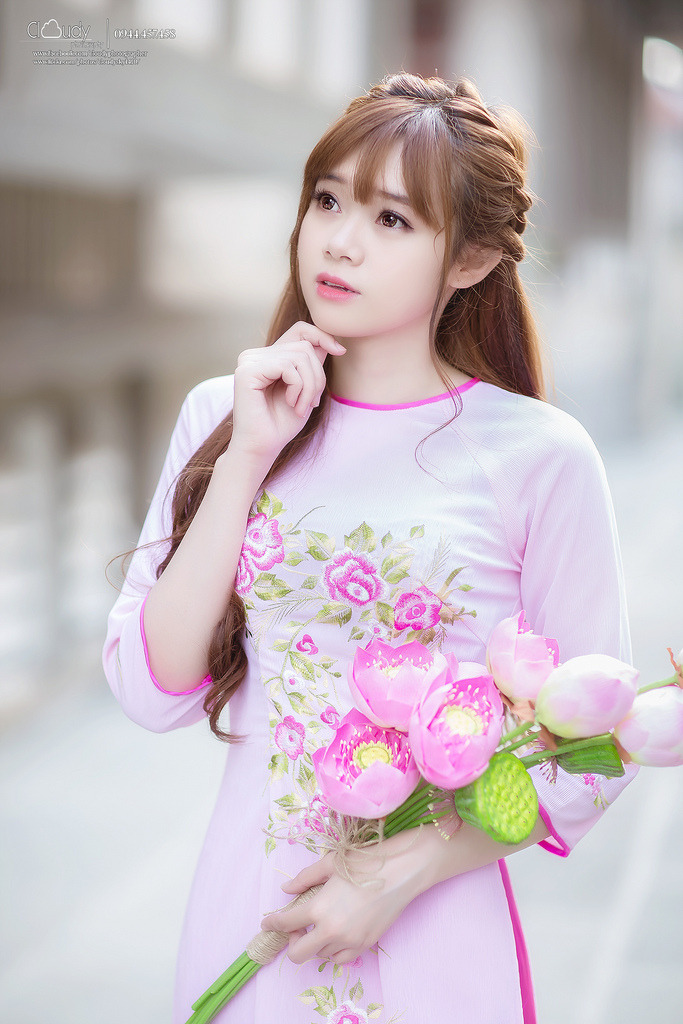 三级少妇三级老师